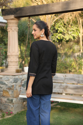 Black Solid Pin-Tank Top