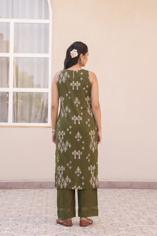 Women Printed Regular Pure Cotton Kurta with Trousers