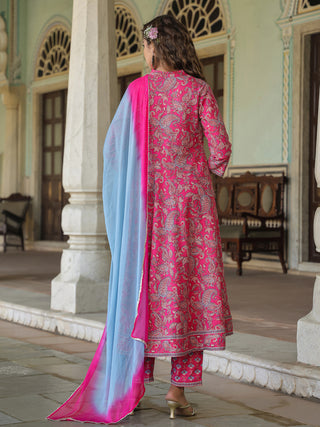 Women Fuchsia Paisley Printed Pure Cotton Kurta With Printed Trouser And Dyed Dupatta