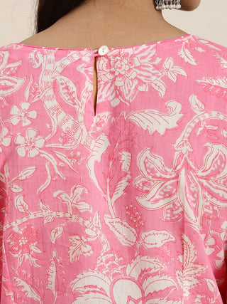 Women Pink Floral Printed Gotta Patti Straight Cotton Kurta