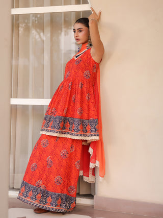 Women Ethnic Motifs Printed Empire Pure Cotton Kurta with Sharara & With Dupatta