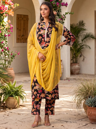Women Floral Printed Regular Pure Cotton Kurta with Trousers & With Dupatta