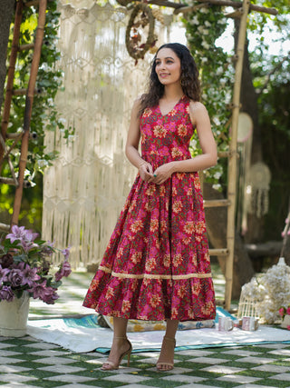 Women Red Floral Printed Pure Cotton Tiered Fit and Flare Dress