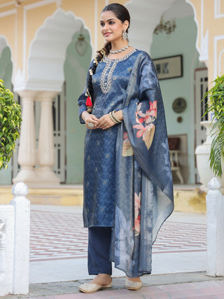 Women Floral Printed Regular Thread Work Pure Cotton Kurta with Trousers & With Dupatta