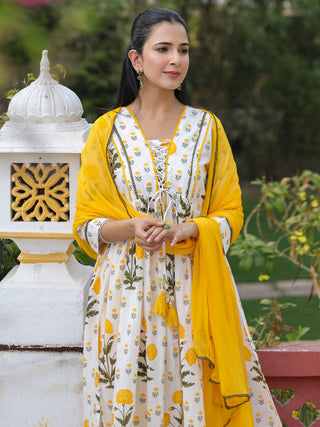 Women Floral Printed Regular Pure Cotton Kurta & Trousers With Dupatta