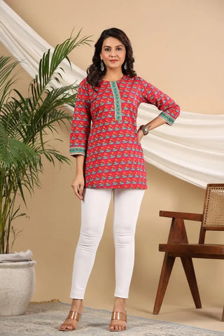 Women Fuchsia Ethnic Motifs Printed Pure Cotton Kurti