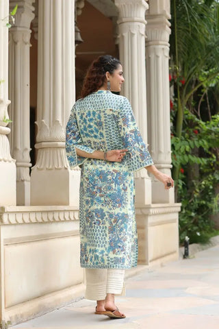 Women Blue Floral Printed Pintucks Kurta