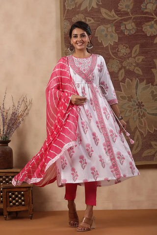 Women Fuchsia Floral Printed Pure Cotton Anarkali Kurta with Trousers & With Dupatta