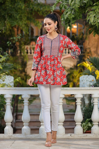 Women Red & Navy Blue Floral Printed Pure Cotton Kurti