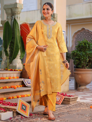 Women Ethnic Motifs Regular Pure Cotton Kurta with Trousers & With Dupatta