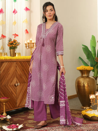 Purple Bandhani Print Straight Kurta Set with Pocket