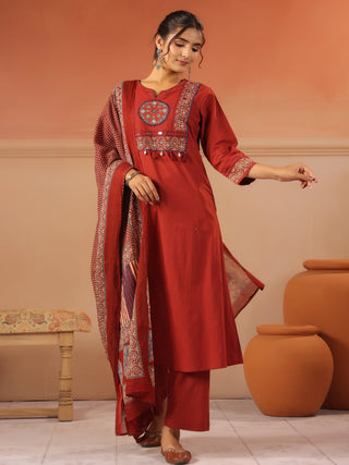 Red cotton solid straight fit kurta set with solid trouser and printed cotton dupatta