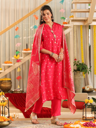 Fuchsia Ethnic Motif Print Rayon Straight Kurta Set With Pant Pocket