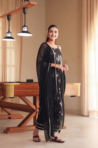 Women Printed Regular Pure Cotton Kurta with Trousers & With Dupatta
