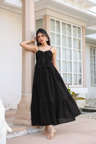 Sweetheart Neck Fit & Flared Ethnic Dresses