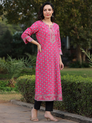 Women Fuchisia Ethnic Motifs Printed Pure Cotton Straight Kurta