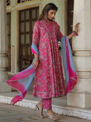 Women Fuchsia Paisley Printed Pure Cotton Kurta With Printed Trouser And Dyed Dupatta