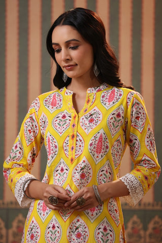 Women Yellow Ethnic Motifs Printed Cotton Straight Kurta