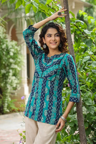 Women Green Ethnic Motifs Printed Pure Cotton Kurti