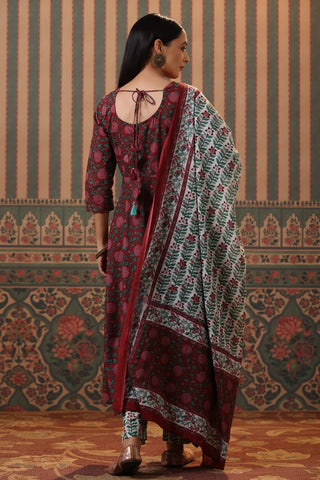 Women Maroon Floral Printed Sequinned Cotton Anarkali Kurta Set