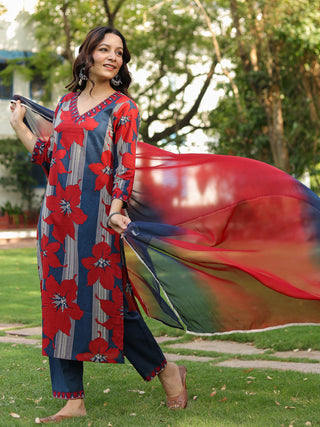 Women Floral Printed Regular Pure Cotton Kurta with Trousers & With Dupatta
