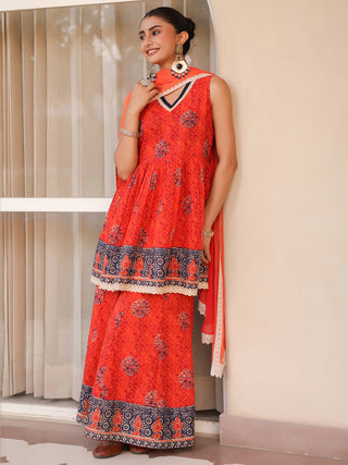 Women Ethnic Motifs Printed Empire Pure Cotton Kurta with Sharara & With Dupatta