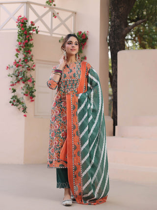 Women Green Floral Printed Pure Cotton Straight Kurta With Trouser And Dupatta