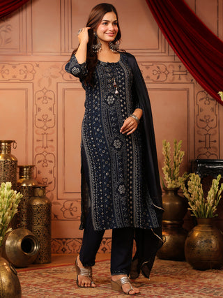Women Ethnic Motifs Printed Regular Kurta with Trousers & With Dupatta Set