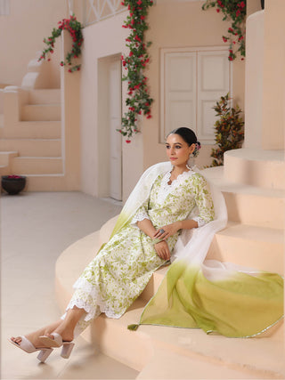 Women Green Floral Printed Pure Cotton Straight Kurta with Trousers & Dyed Dupatta