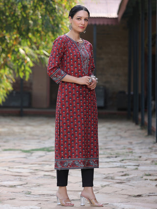 Women Maroon Ethnic Motifs Printed Pure Cotton Straight Kurta