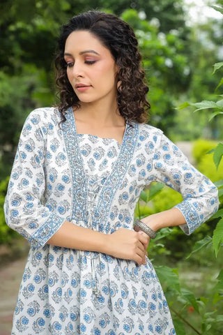 Women Cream And Blue Floral Printed Pure Cotton A-Line Top