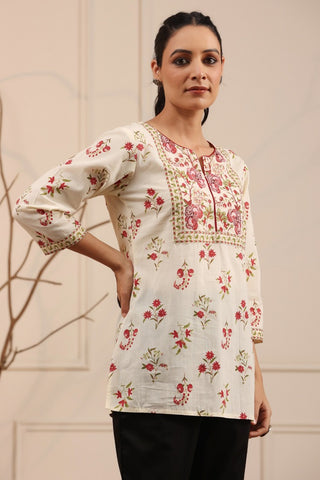 Women Cream and Coral Floral Printed Cotton Kurti