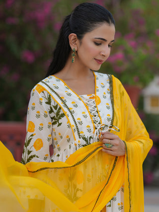 Women Floral Printed Regular Pure Cotton Kurta & Trousers With Dupatta