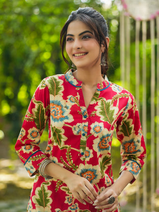 Women Red Floral Printed Pure Cotton Straight Kurtas