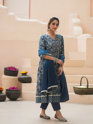 Blue floral kurta dupatta set