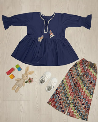 Blue round neck clothing set