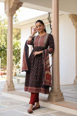 Breathable cotton kurta set with ethnic prints and dupatta