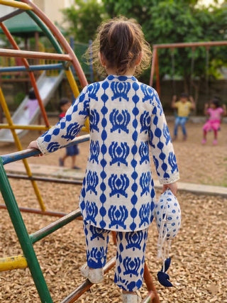 Comfortable cotton tunic and trousers set for girls