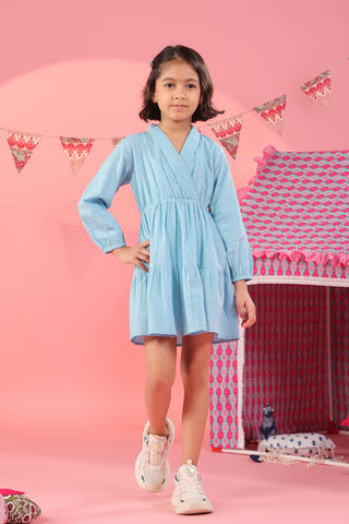 Comfortable mini dress with A-line design