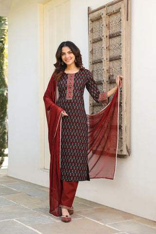 Cotton ethnic kurta set for women with printed design