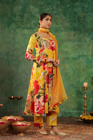 Cotton floral kurta set for women