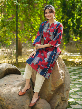 Notch Neck Embroidered Straight Kurta