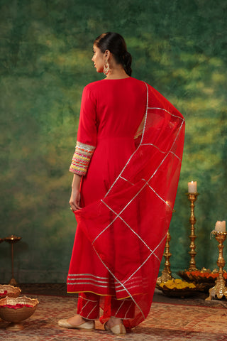 Elegant Gotta Patti Kurta Set