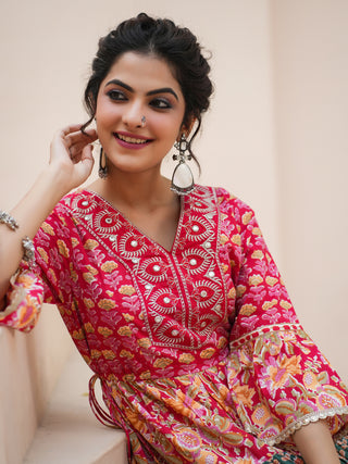Elegant Thread Work Kurta