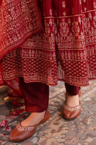 Elegant georgette kurta with dupatta