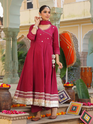 Ethnic geometric print kurta set for women