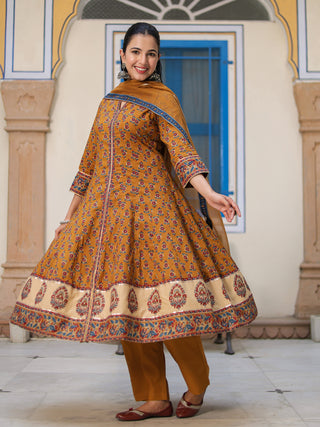 Ethnic motifs mustard kurta with trousers
