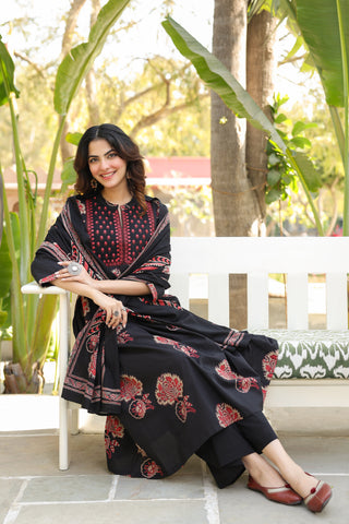 Ethnic motifs printed cotton kurta, trousers and dupatta set for women