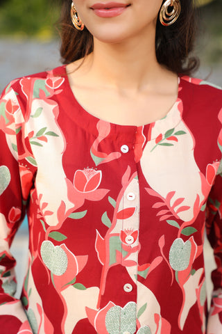 Fashionable cotton top with eye-catching print