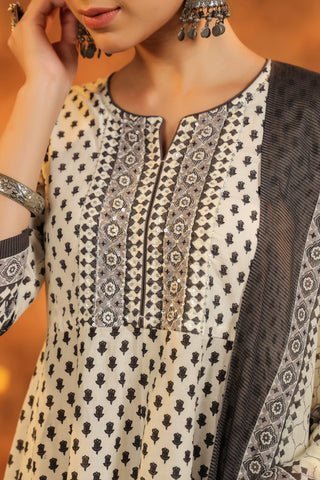 Floral Pattern Kurta Outfit
